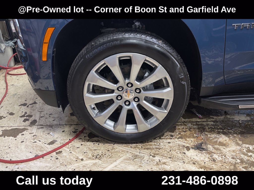 Used 2026 Chevrolet Tahoe Premier w/ Sun And Tow Package AWD/4WD image 11