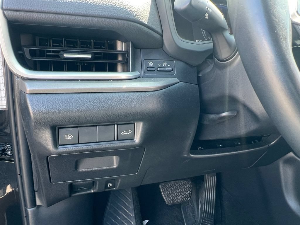 Used 2025 Toyota Grand Highlander AWD image 13