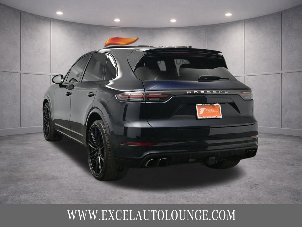 Used 2021 Porsche Cayenne Turbo w/ Premium Package Plus image 5
