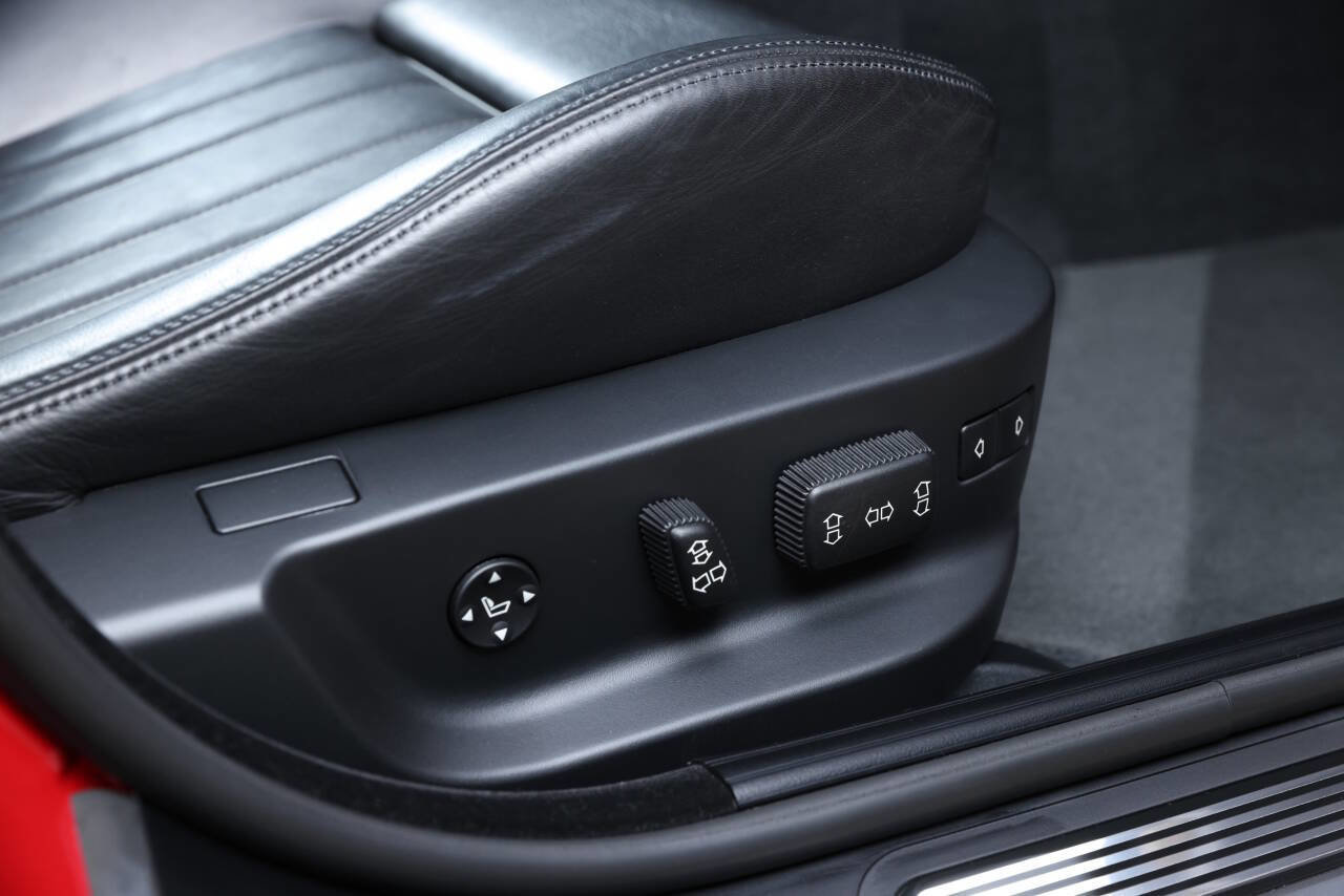 Used 2003 BMW M5 image 82