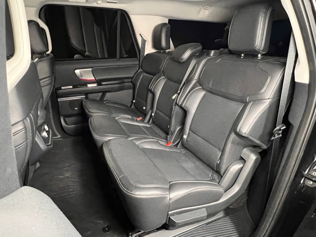 Used 2025 Ford Expedition Max Platinum image 22