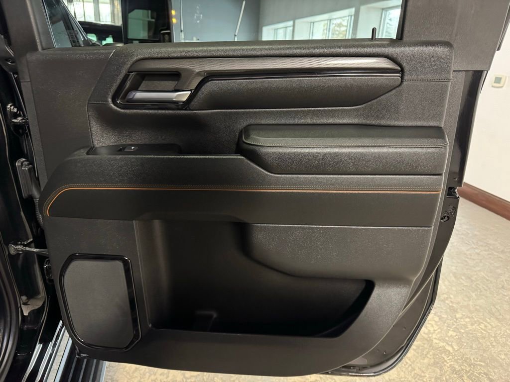 Used 2024 GMC Sierra 2500 AT4 w/ AT4 Premium Plus Package image 25