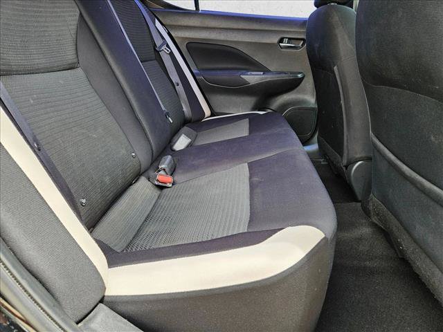 Used 2021 Nissan Versa SV FWD image 17
