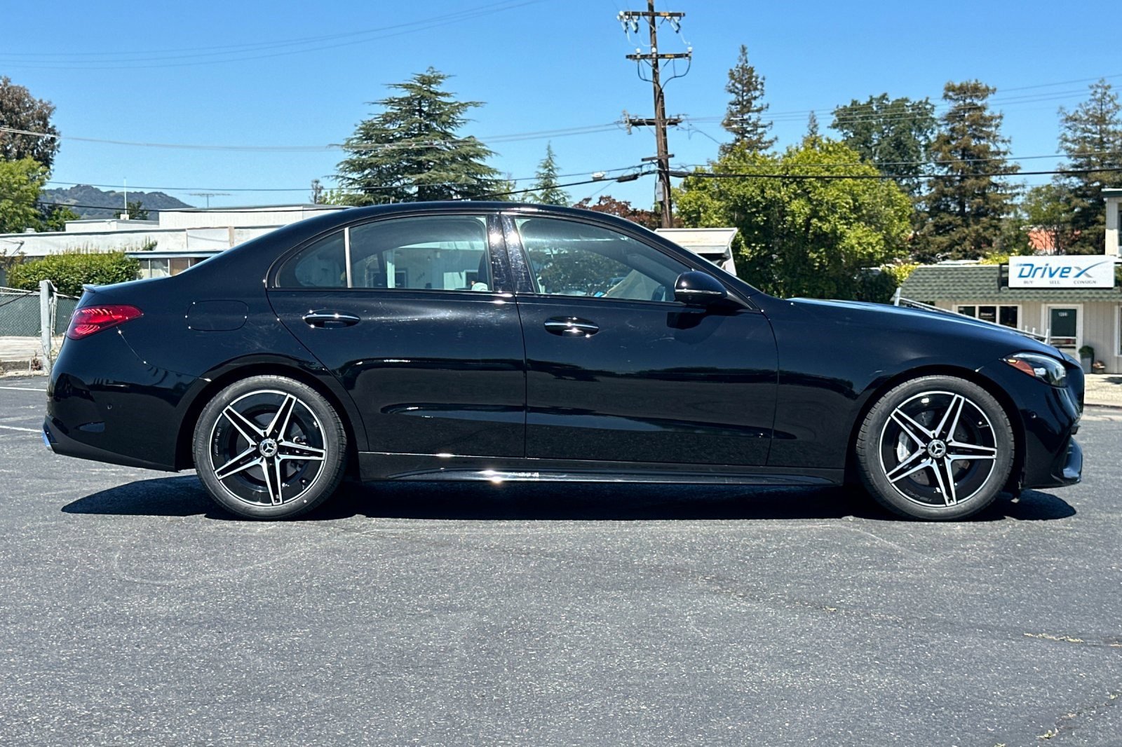 Used 2022 Mercedes-Benz C 300 Sedan image 8