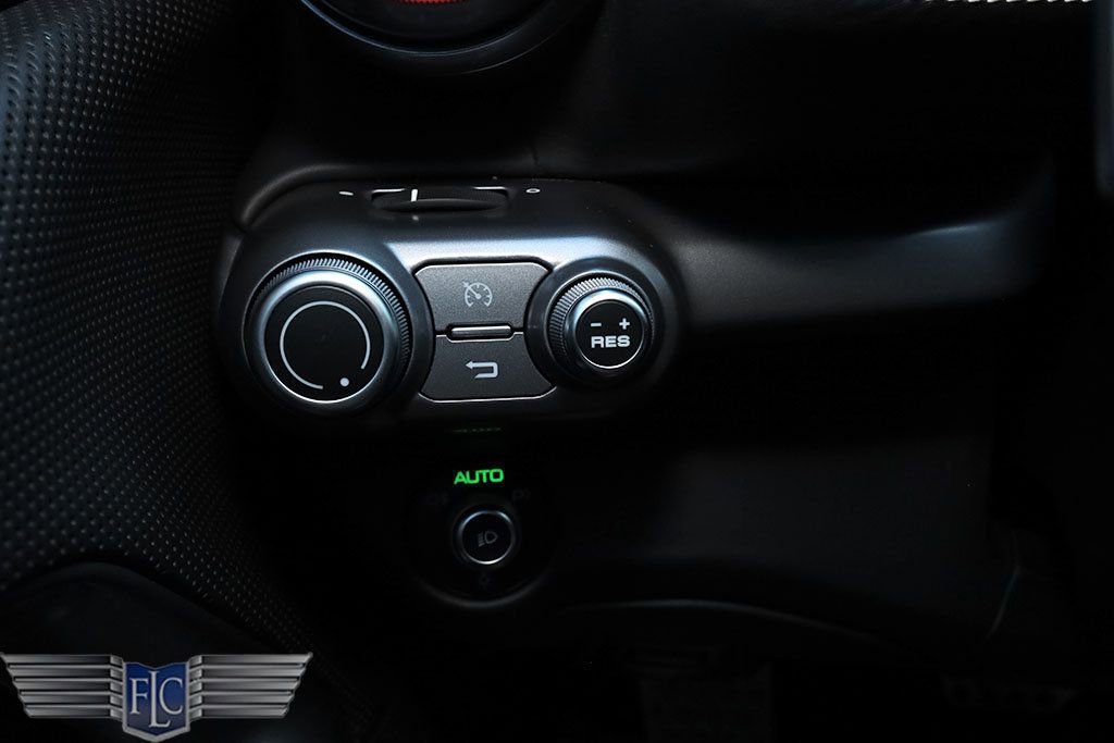 Used 2020 Ferrari 812 Superfast image 23