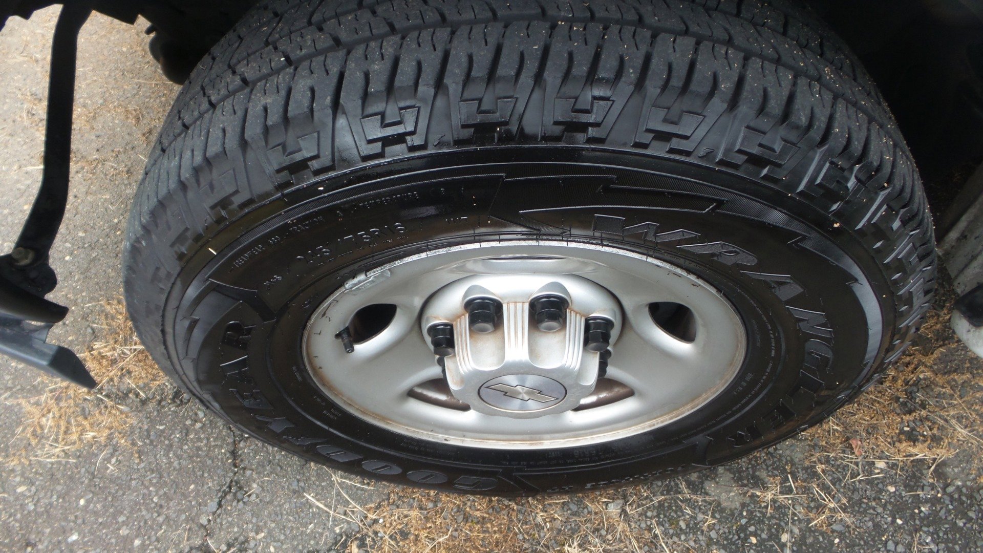 Used 2019 Chevrolet Express 2500 w/ Driver Convenience Package image 10