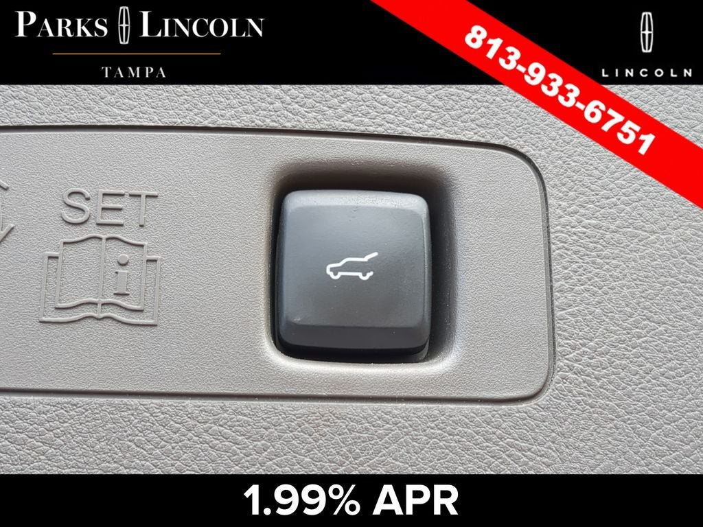 Certified 2023 Lincoln Corsair FWD w/ Equipment Group 101A image 9
