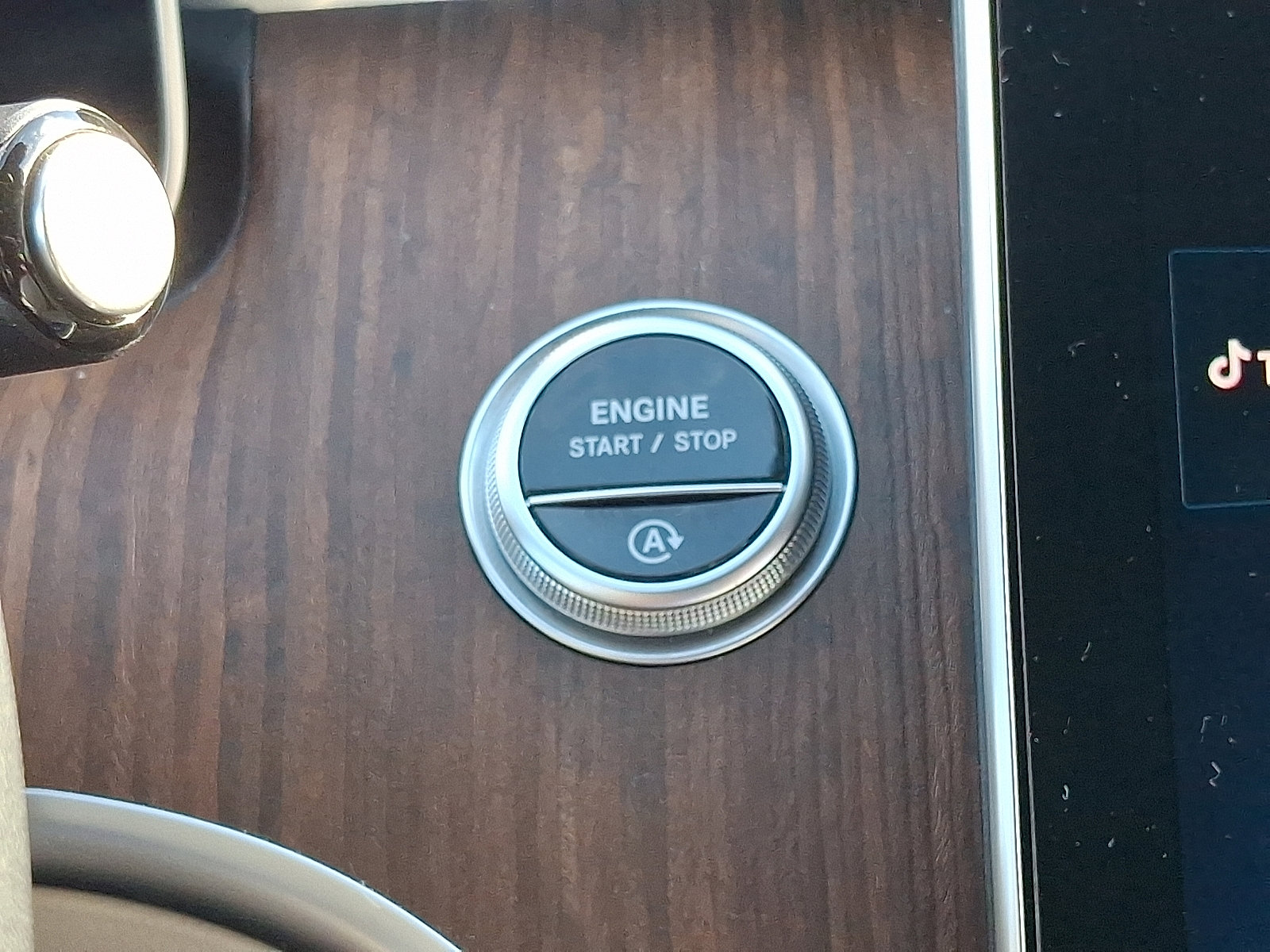 Used 2023 Mercedes-Benz C 300 4MATIC Sedan image 23