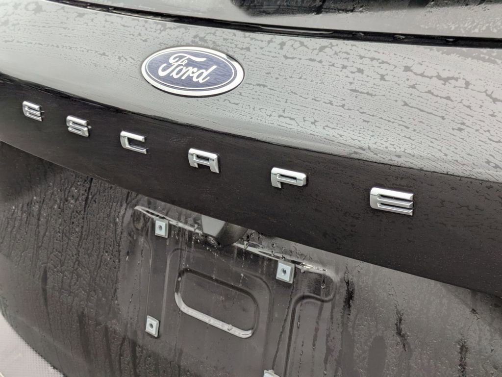 New 2026 Ford Escape ST-Line w/ Cold Weather Package image 12