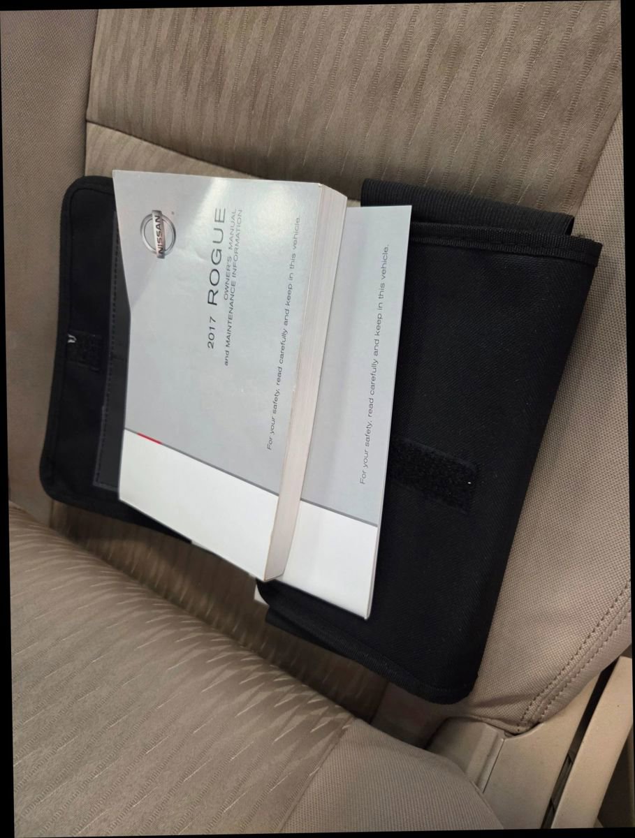 Used 2017 Nissan Rogue SV w/ SV Premium Package image 52