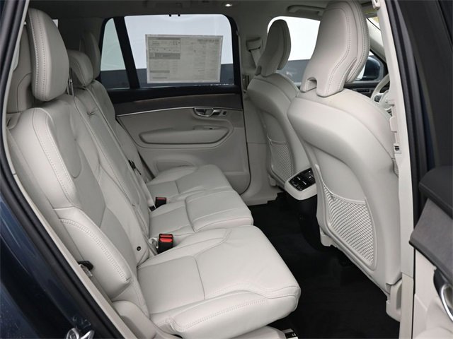New 2026 Volvo XC90 B6 Ultra image 37