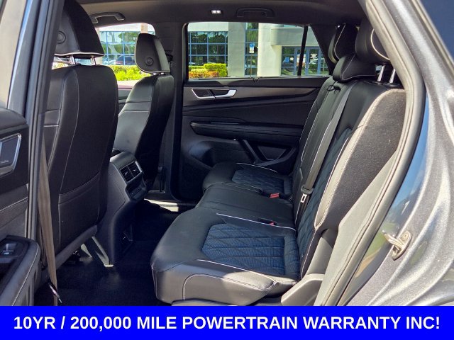 Used 2024 Volkswagen Atlas Cross Sport SEL Premium R-Line AWD/4WD image 10