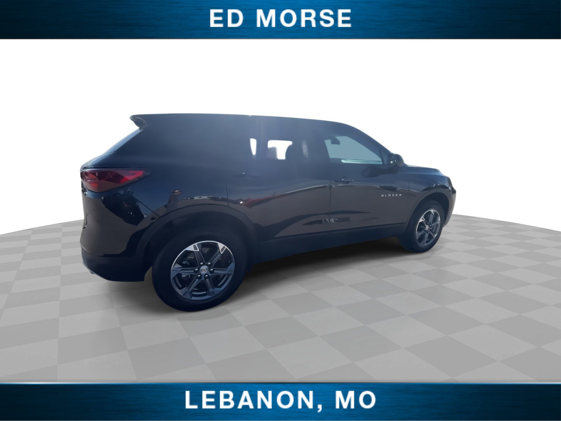 Used 2025 Chevrolet Blazer LT FWD image 9