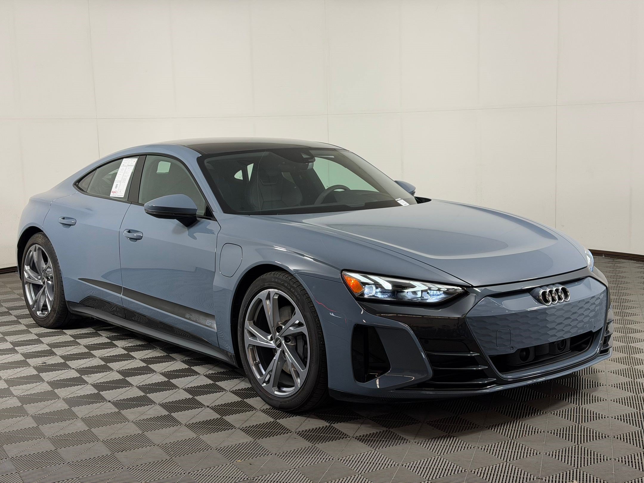 Certified 2023 Audi e-tron GT Premium Plus AWD/4WD image 7
