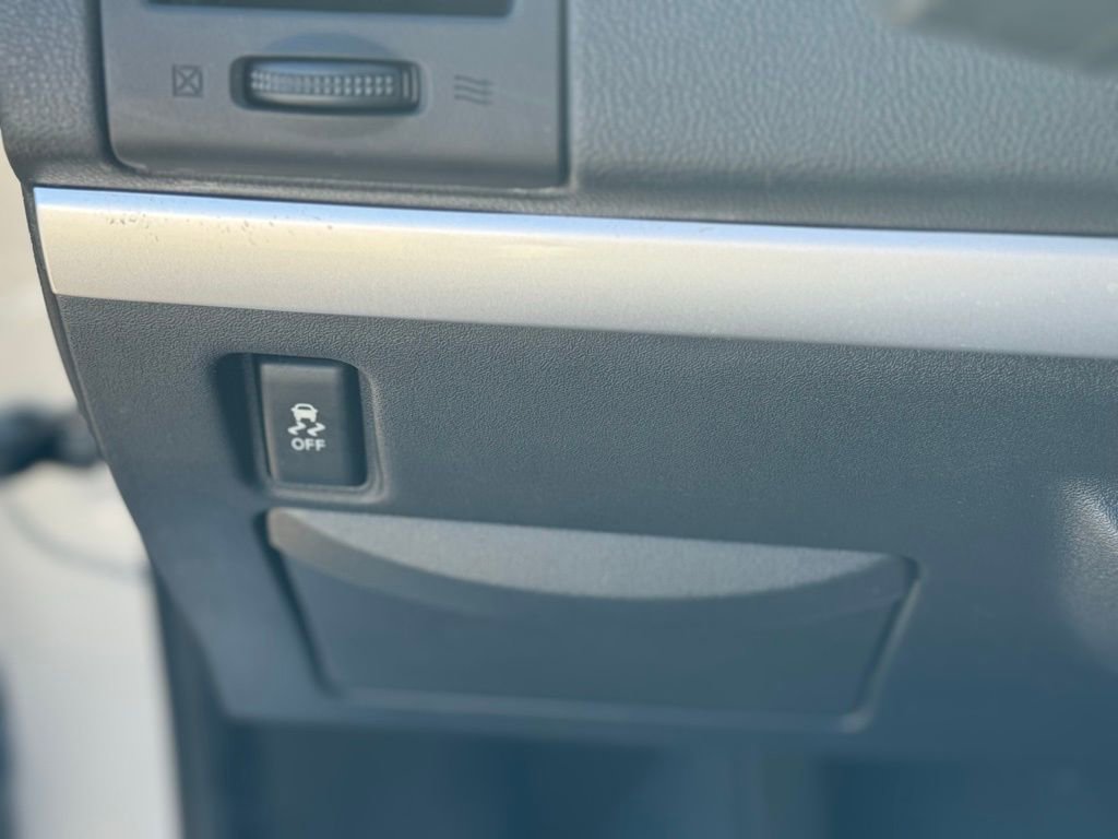 Used 2012 Nissan Sentra 2.0 SR image 28