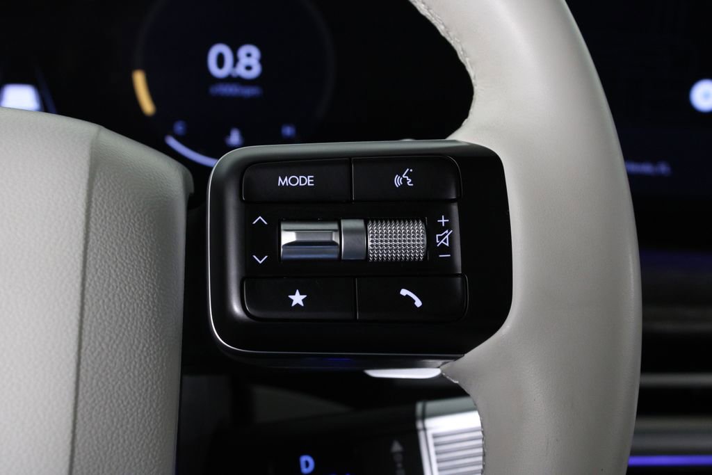 Used 2024 Hyundai Santa Fe Limited image 28