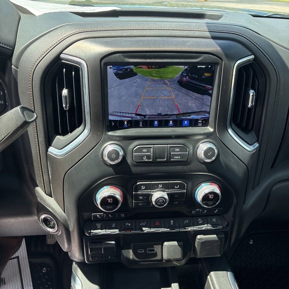 Used 2021 GMC Sierra 2500 AT4 w/ AT4 Premium Plus Package AWD/4WD image 12