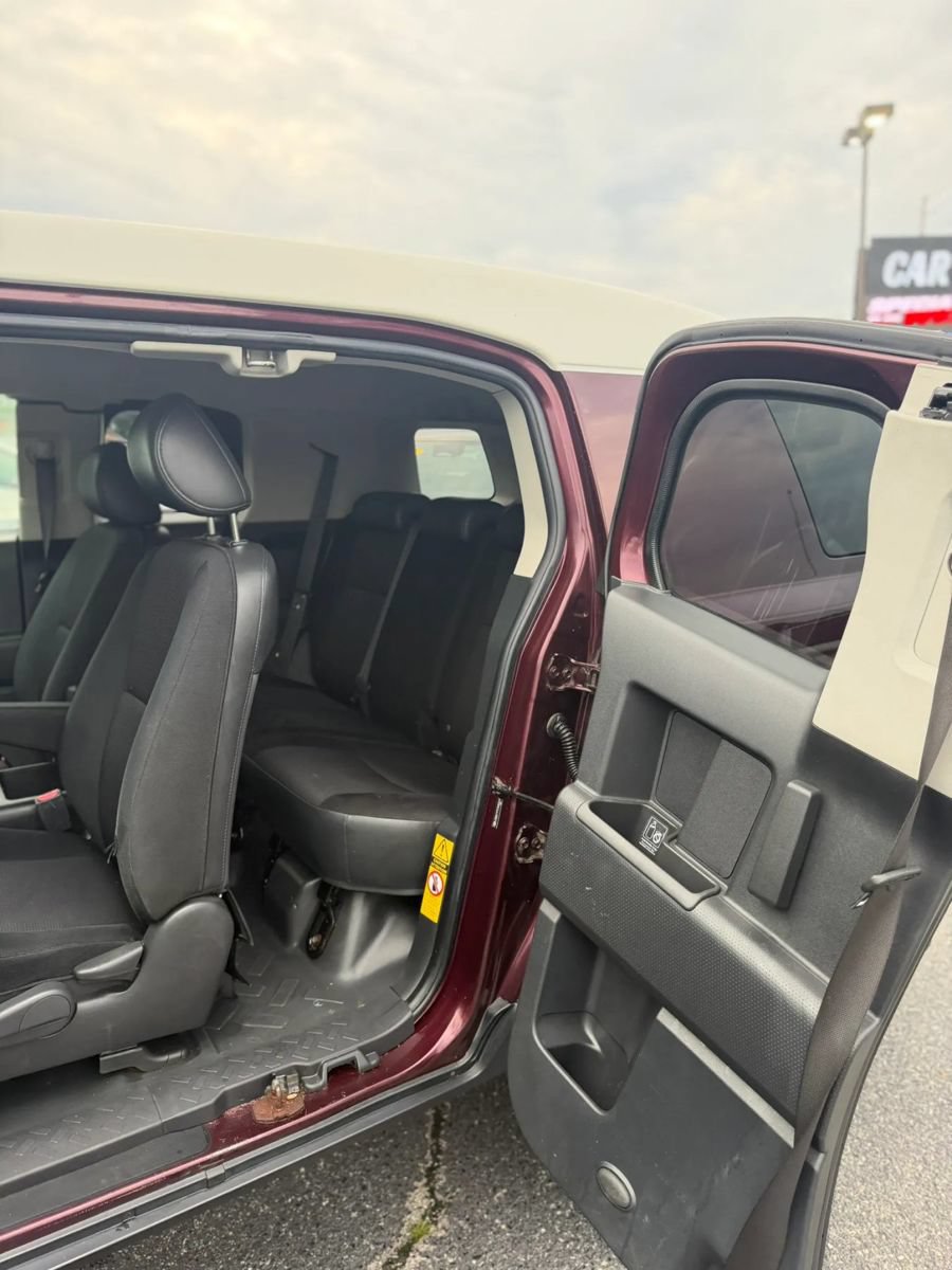 Used 2007 Toyota FJ Cruiser 4WD image 16