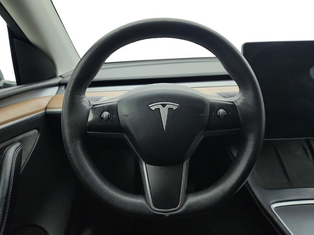 Used 2023 Tesla Model Y Long Range image 13