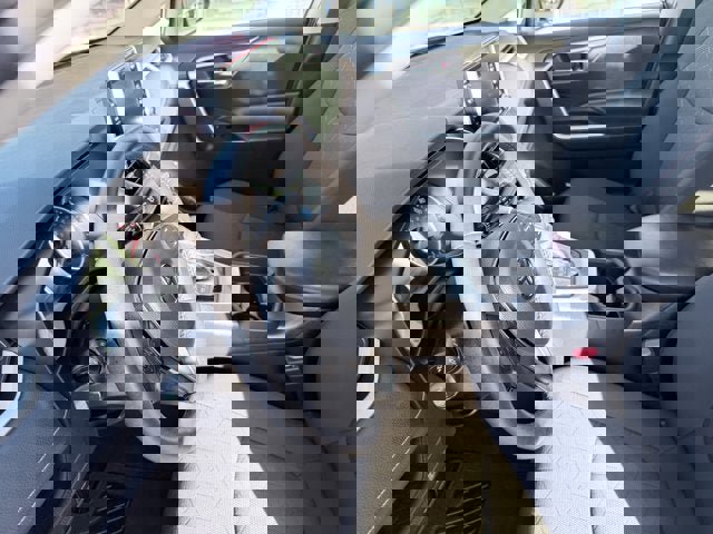 Used 2021 Toyota RAV4 XLE w/ Convenience Package image 16