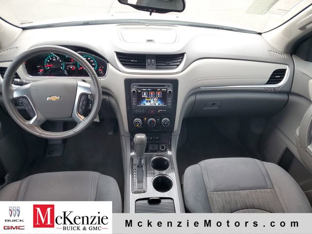 Used 2017 Chevrolet Traverse LT FWD image 25