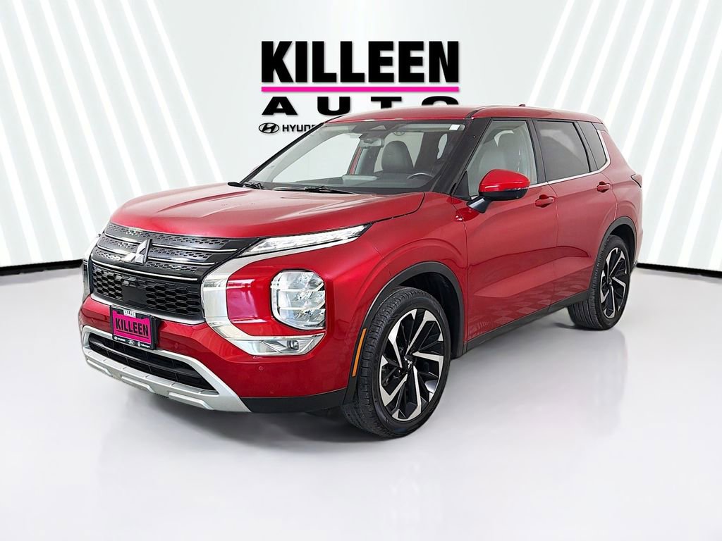 Used 2024 Mitsubishi Outlander SE Black Edition image 3