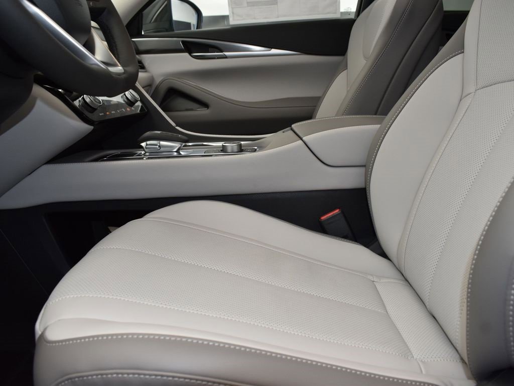 New 2026 INFINITI QX60 Pure image 13