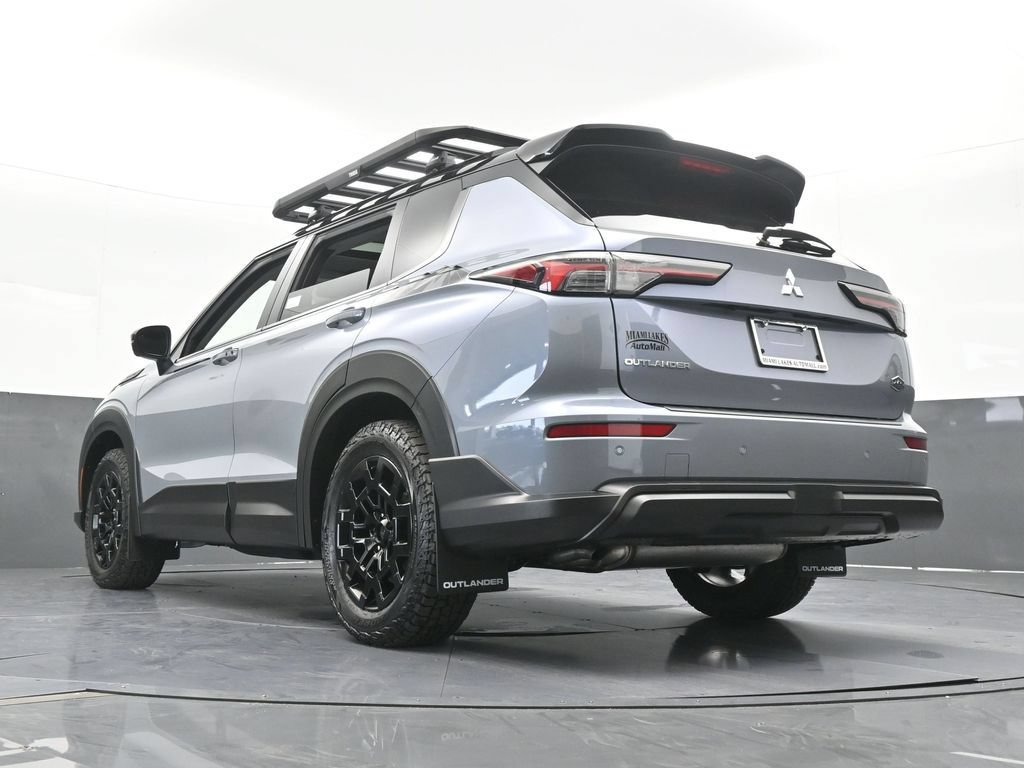 New 2025 Mitsubishi Outlander AWD image 70