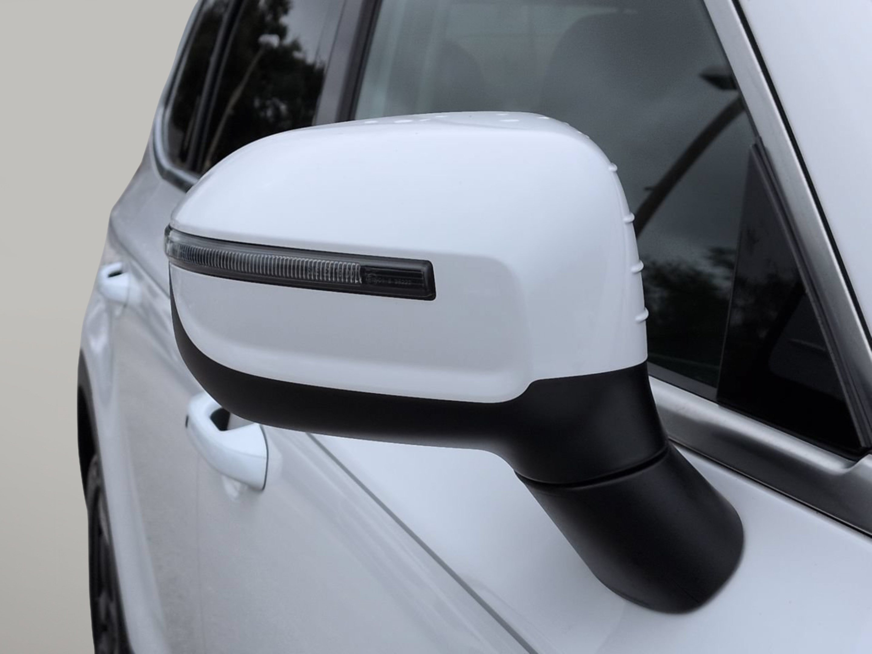 Used 2025 Kia Telluride EX w/ EX Captain's Chair Package FWD image 14