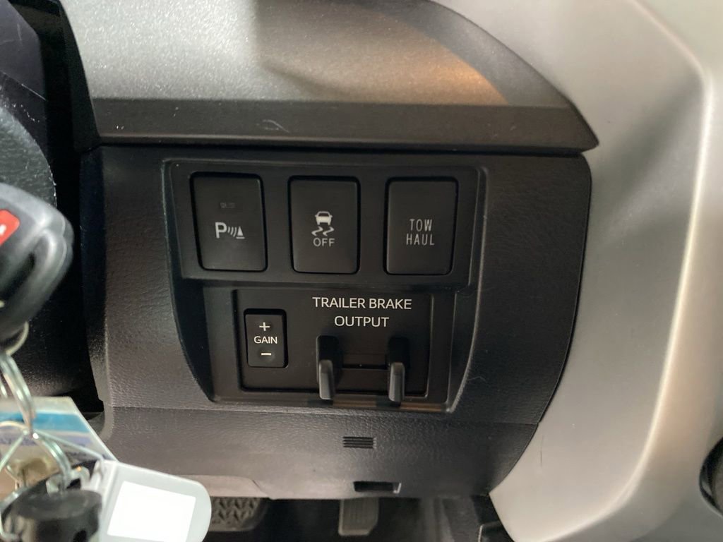 Used 2018 Toyota Tundra SR5 w/ TRD Off Road Package AWD/4WD image 12