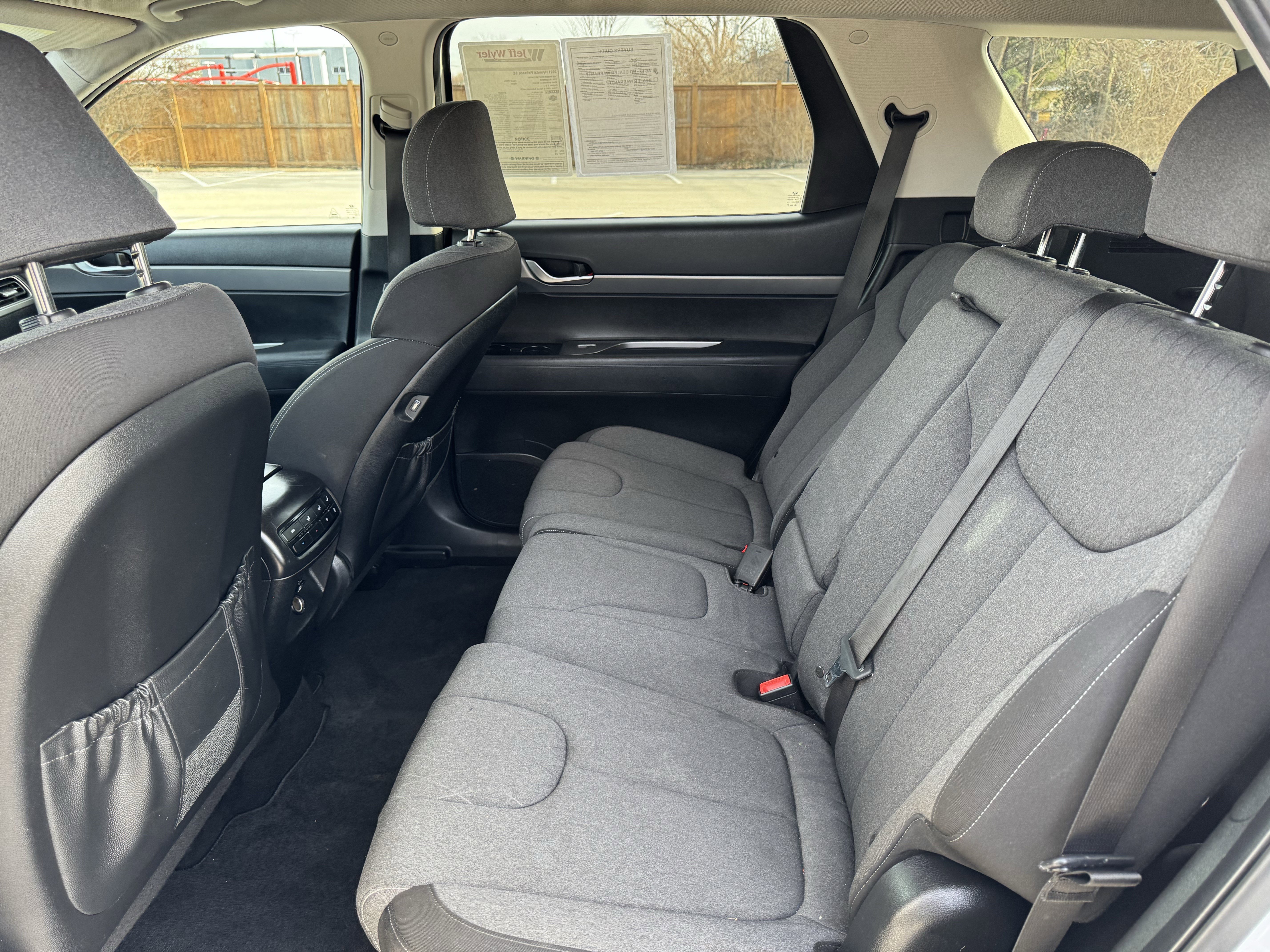 Used 2021 Hyundai Palisade SE image 7