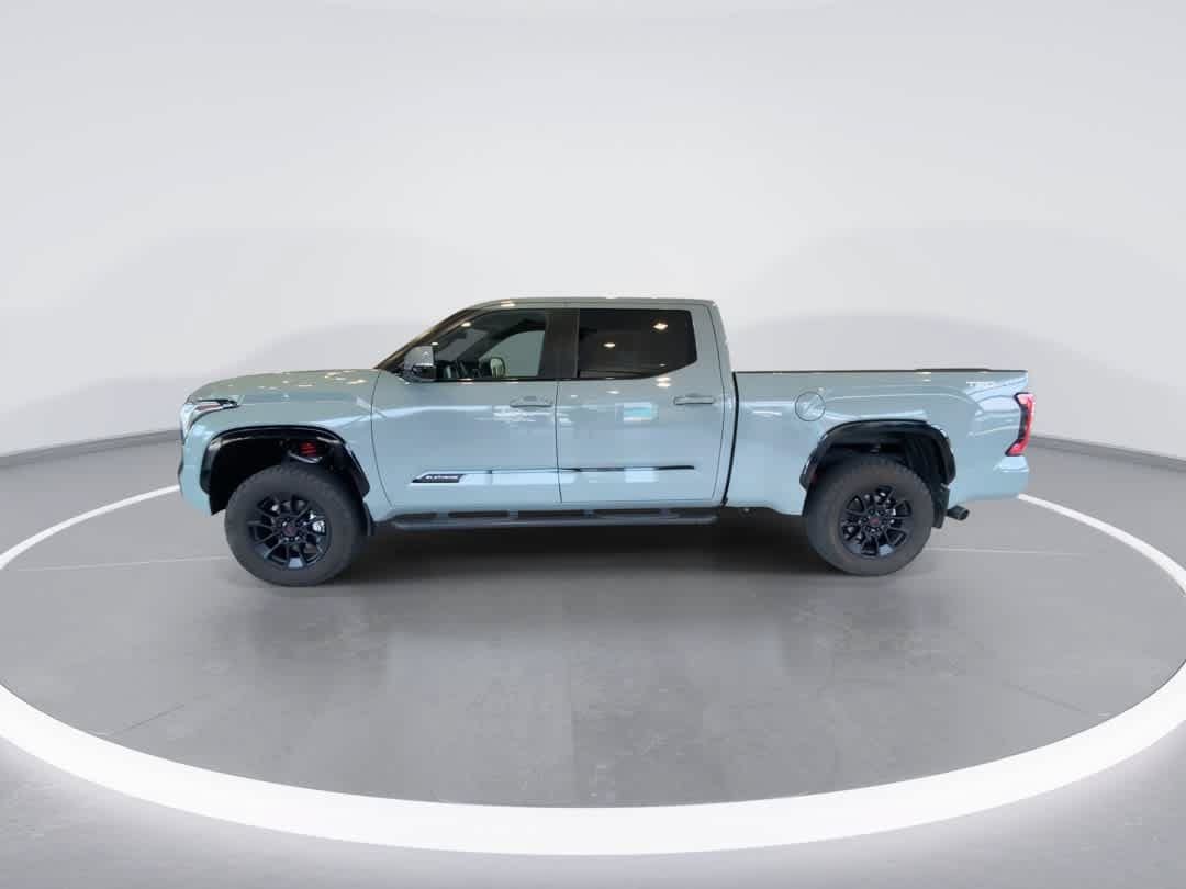 Used 2024 Toyota Tundra Platinum w/ TRD Off-Road Package AWD/4WD image 5