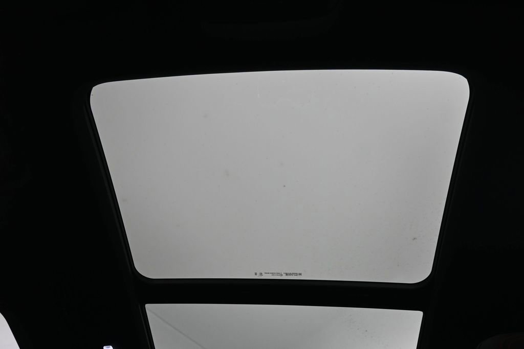 Used 2025 Chevrolet Traverse RS AWD/4WD image 25