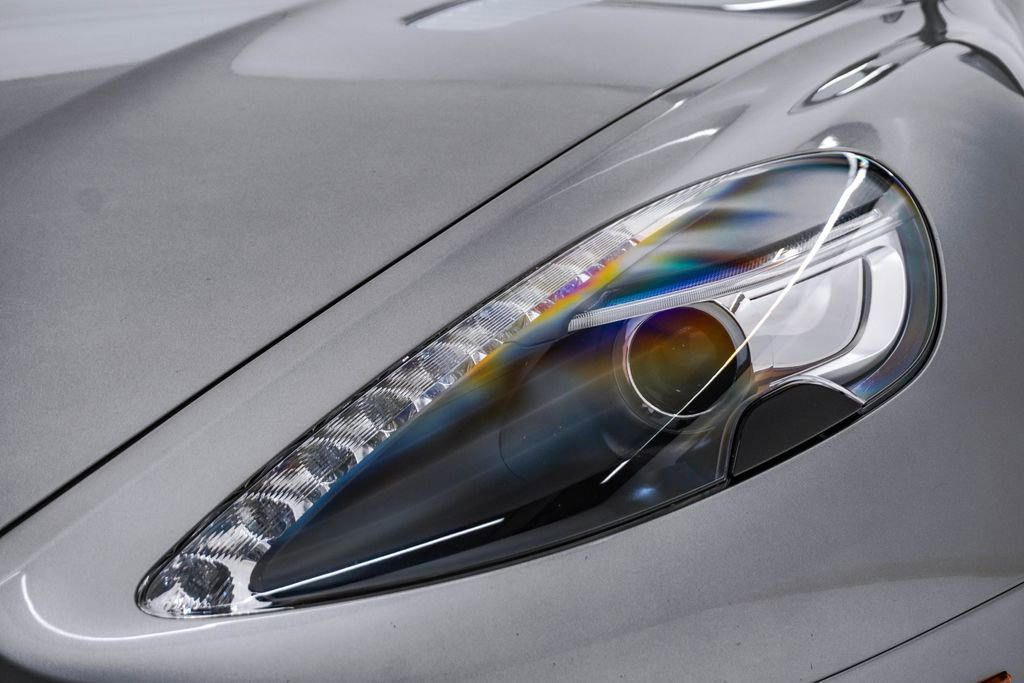 Used 2016 Aston Martin DB9 GT RWD image 6
