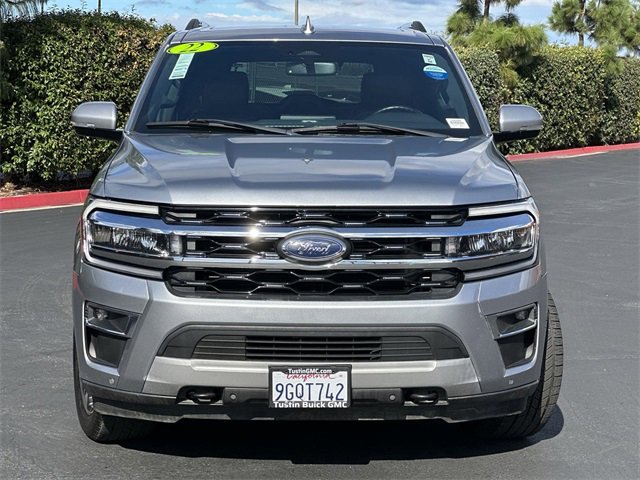 Used 2022 Ford Expedition Limited image 2