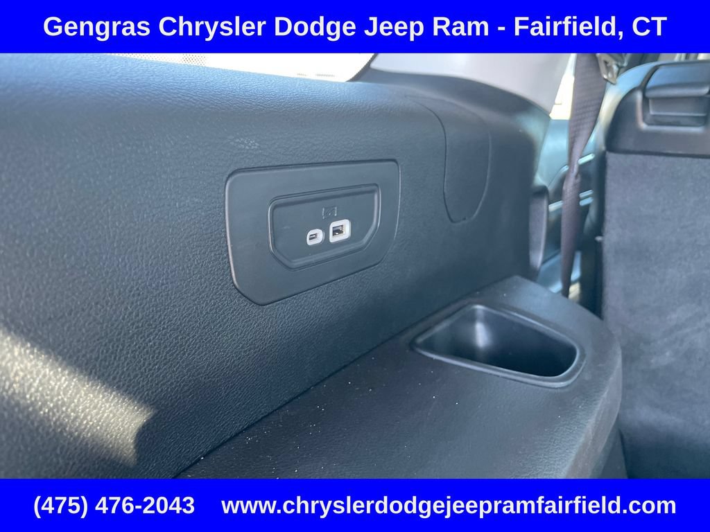 Certified 2023 Jeep Grand Cherokee L Limited w/ Black Appearance Package AWD/4WD image 33