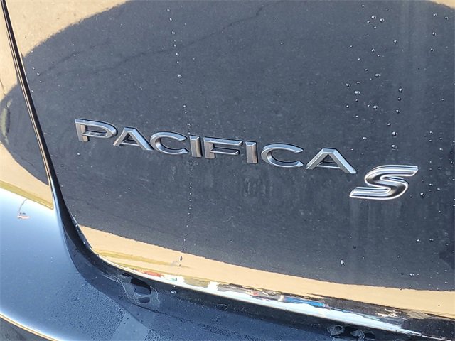 New 2026 Chrysler Pacifica Select image 6