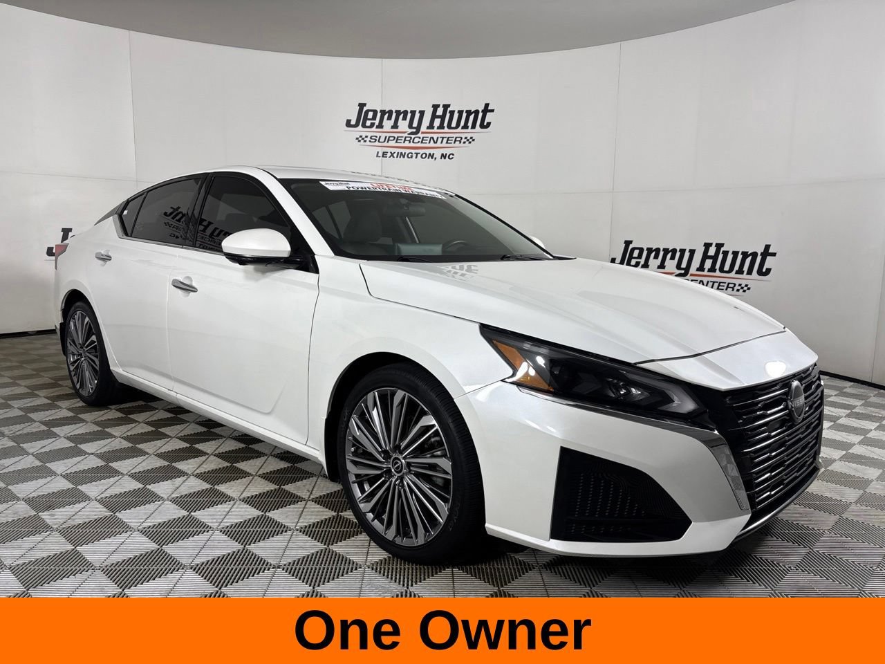 Used 2023 Nissan Altima 2.5 SL FWD image 4