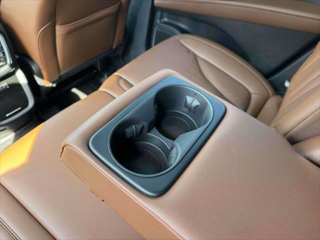 Used 2023 Lincoln Nautilus Reserve AWD/4WD image 12