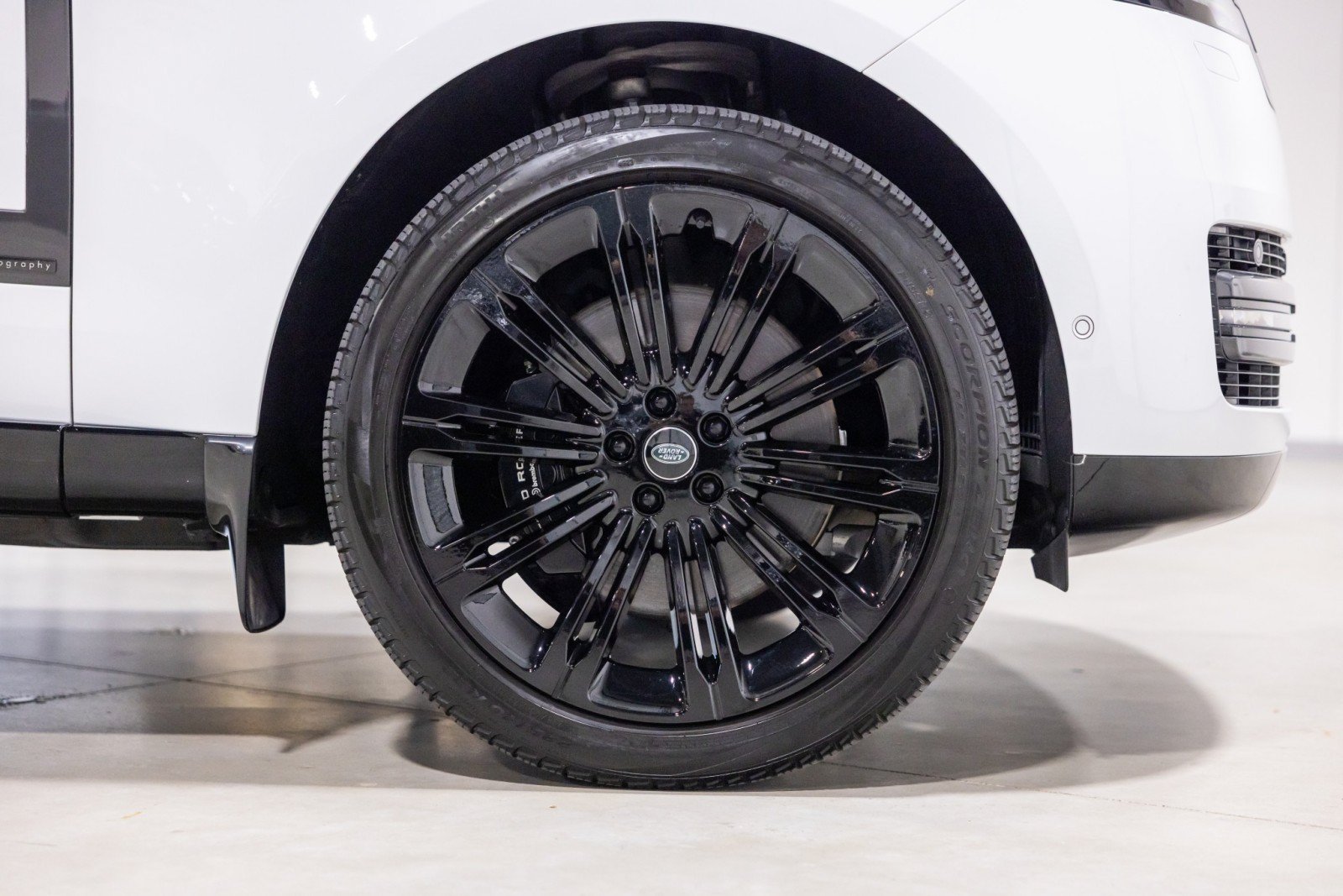 Used 2024 Land Rover Range Rover Long Wheelbase Autobiography AWD/4WD image 22