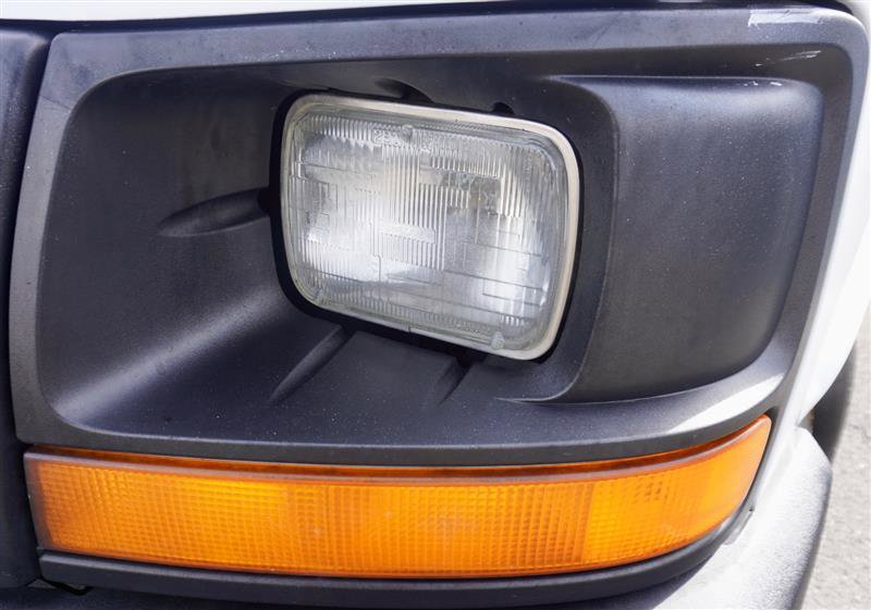 Used 2003 GMC Savana 1500 image 25