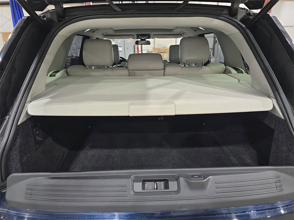 Used 2016 Land Rover Range Rover HSE image 13