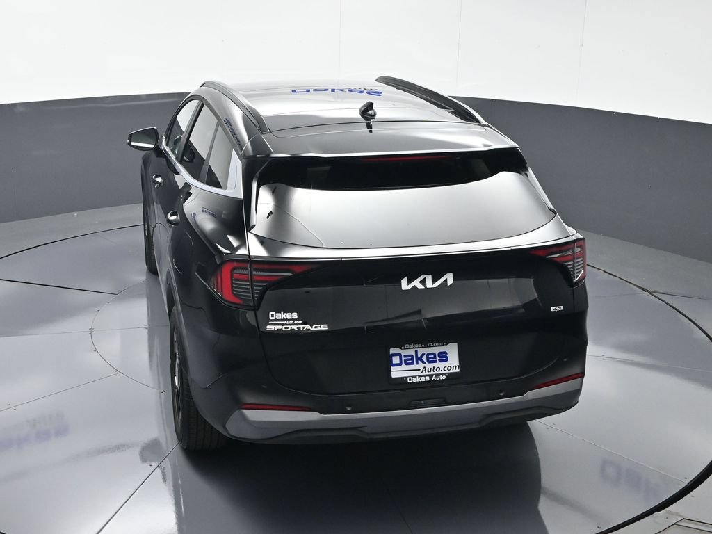 Certified 2026 Kia Sportage EX w/ EX Panorama Roof Package AWD/4WD image 53