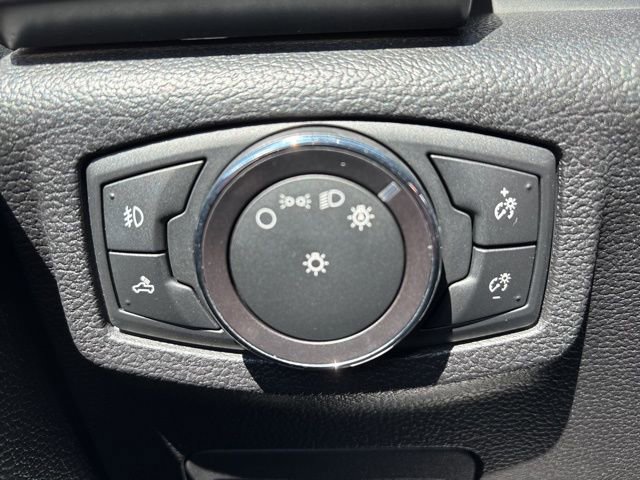 Used 2018 Ford F150 XLT w/ Equipment Group 302A Luxury AWD/4WD image 17