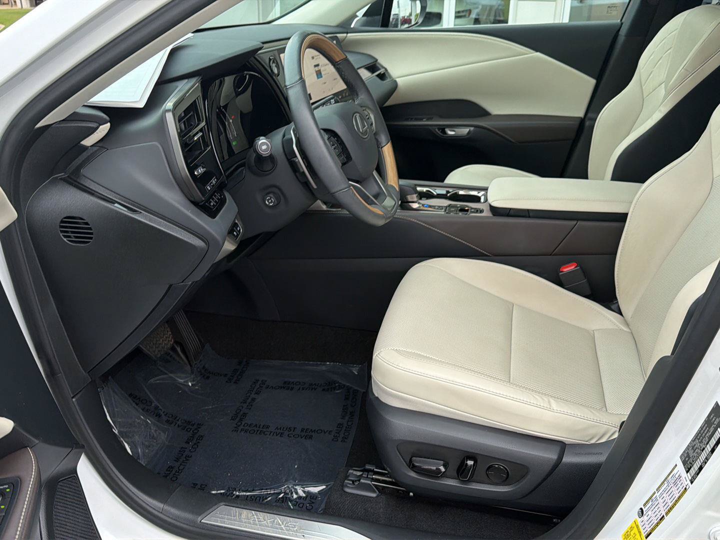 Certified 2024 Lexus RX 350h w/ Cold Area Package AWD/4WD image 10