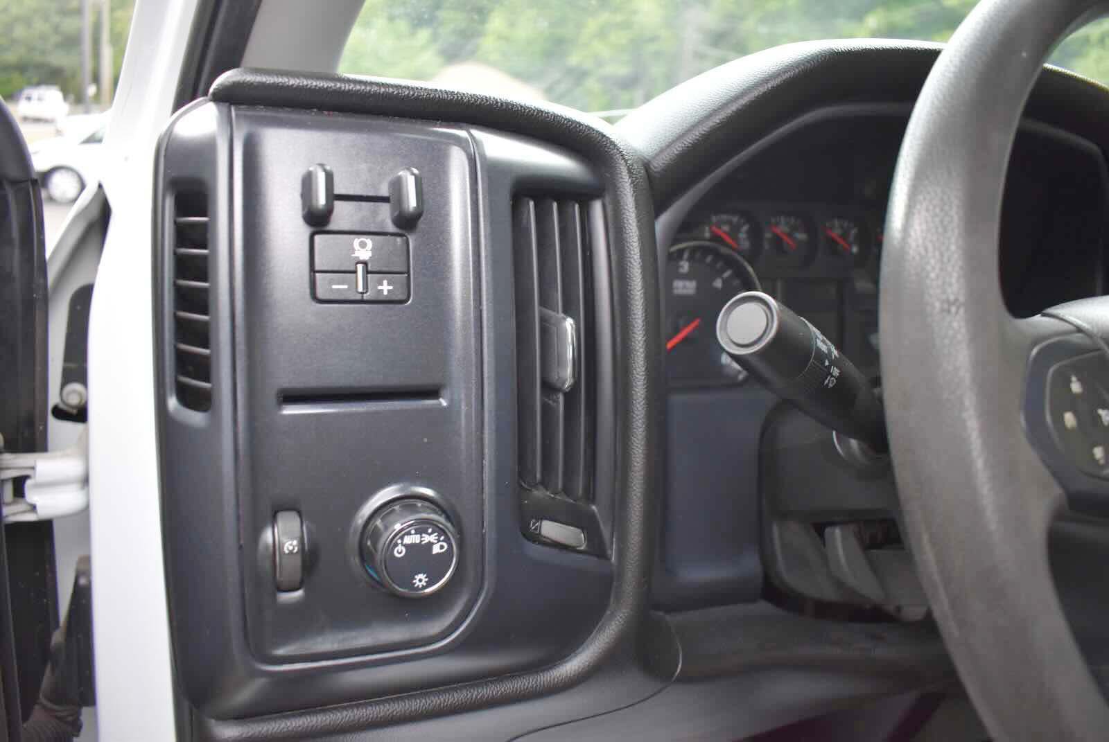 Used 2018 Chevrolet Silverado 3500 W/T RWD image 59