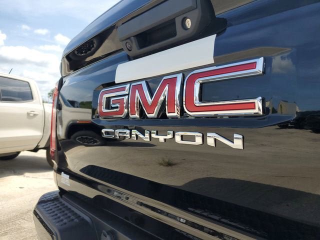 New 2026 GMC Canyon AT4 AWD/4WD image 7
