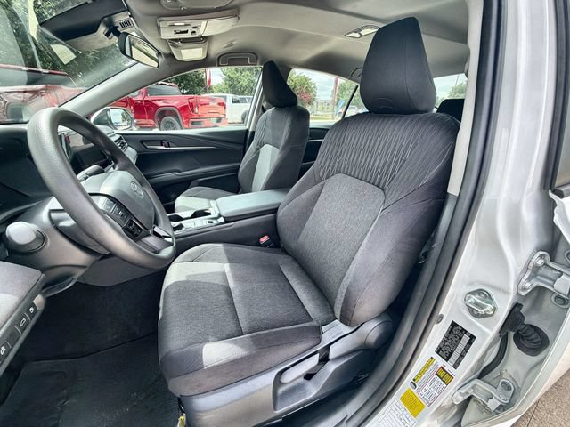 Used 2026 Toyota Camry LE FWD image 18