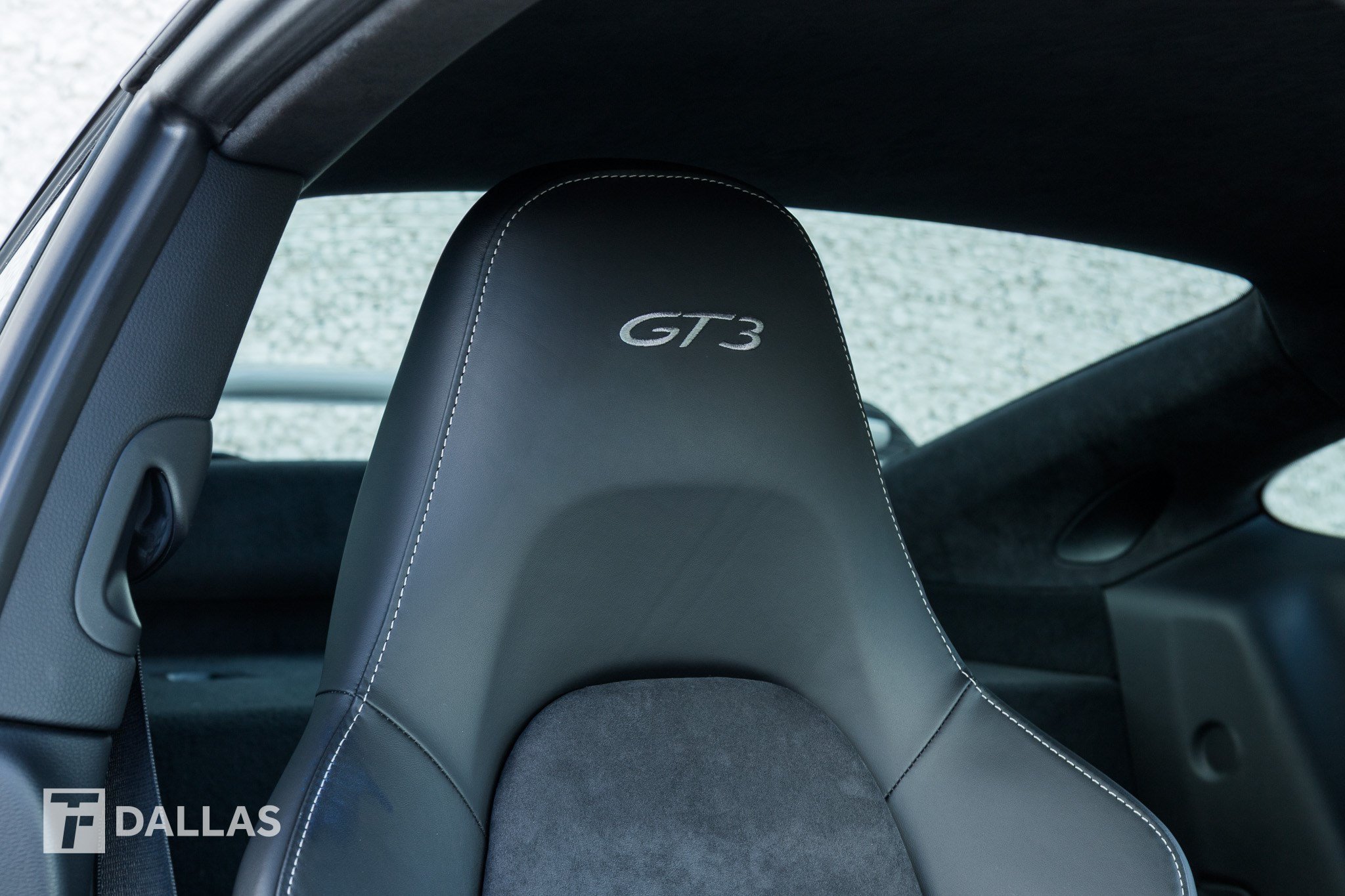 Used 2018 Porsche 911 GT3 RWD image 33