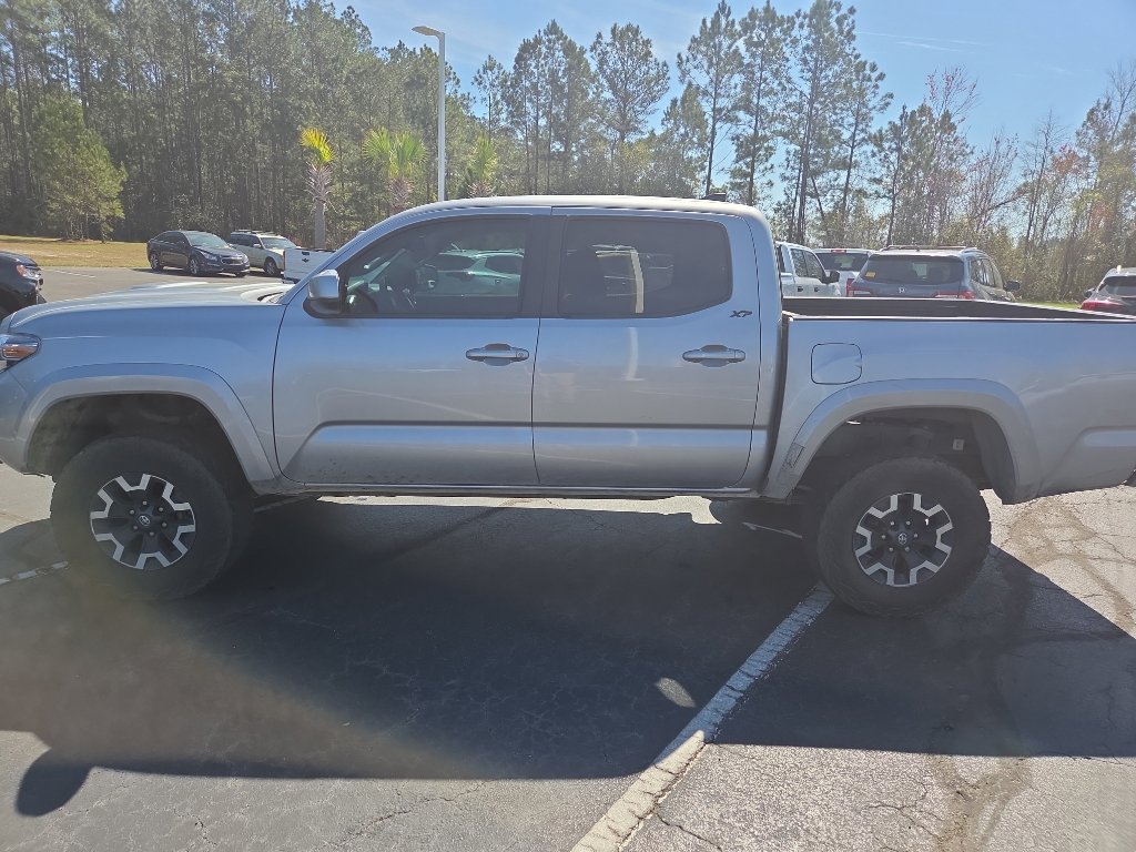 Used 2018 Toyota Tacoma SR5 image 3